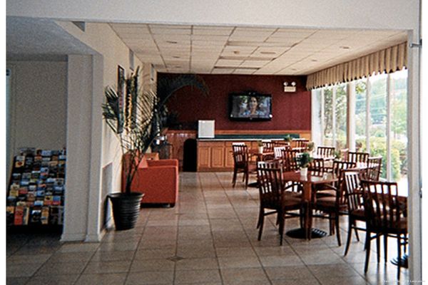 Red Carpet Inn Lenoir